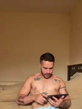 Cam4 Live Porn of pedro5946