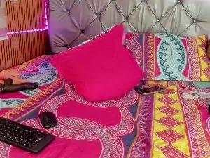 Cam4 Watch Live Sex Cams of Charlotteocute
