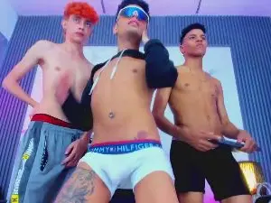 Cam4 Private Sex Chat of Kheny_mac_1