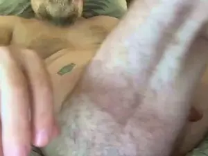 Cam4 Live Sex Cam of BeardedBarber
