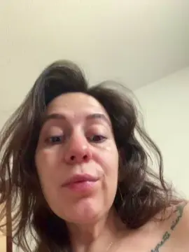 Cam4 Adult Video Chat of renattabigboobs