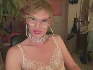Cam4 Nude Webcam of pinkyfagyboy