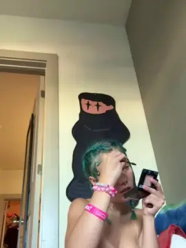 Cam4 Live Porn of trickzforstickz