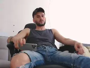 Cam4 Free Live Porn of mrfuki