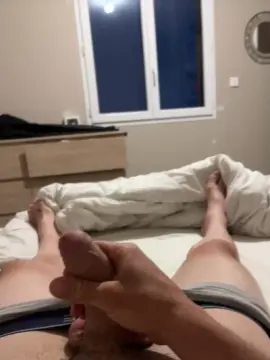 Cam4 Live Sex Cam of LERT19