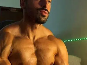 Cam4 Free Live Porn of Lucasfit24