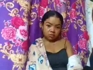 Cam4 Free Live Porn of miranah5