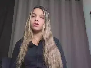Cam4 Nude Webcam of andrea20_sexy