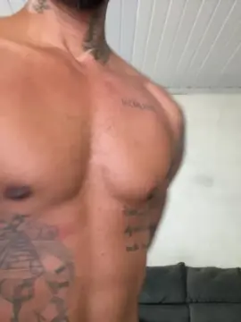 Cam4 Free Live Porn of Soaresluucas29
