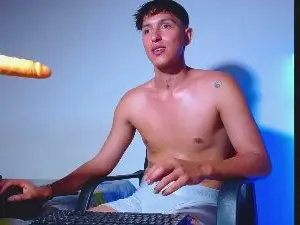 Cam4 Live Porn of Rowanbig23