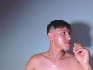 Cam4 Free Porn Cam of Rowanbig23