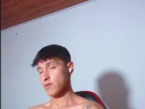Cam4 Adult Video Chat of Rowanbig23