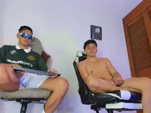 Cam4 Private Sex Chat of hot_boys4