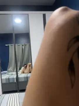 Cam4 Live Sex Cam of natfisi