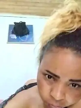 Cam4 Live Porn of Lauresse24