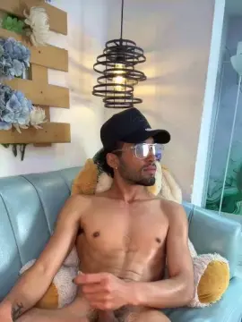 Cam4 Free Live Porn of Michael_Hanks