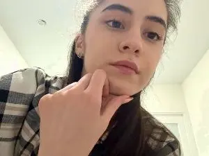 Cam4 Sex Cam of SaritaTrammel