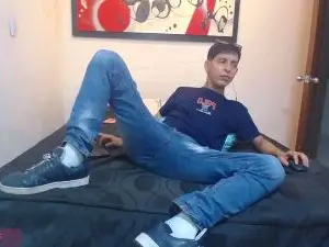 Cam4 Live Sex of hardsexlove08