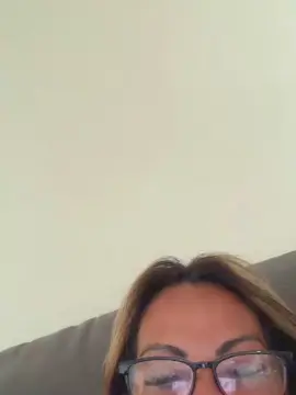 Cam4 Private Sex Chat of Enia