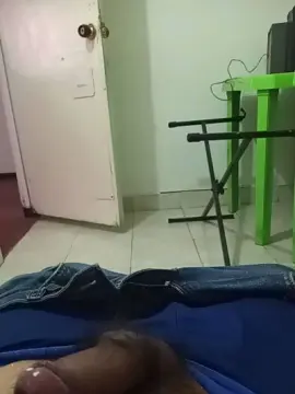 Cam4 Live Porn of joven_man23