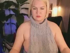 Cam4 Private Sex Chat of YolandaKiss