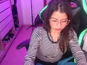 Cam4 Private Sex Chat of Lauriiis
