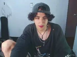 Cam4 Live Sex Cam of Noah_sokolov_