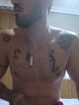 Cam4 Live Porn of moreno1997_