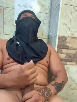 Cam4 Adult Video Chat of carlosc38
