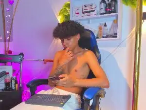 Cam4 Best live sex cam show of Taylor_Black_