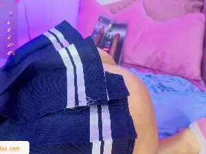 Cam4 Watch Live Sex Cams of ISABELA_TAY