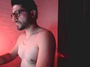 Cam4 Free Porn Cam of pinedagomez