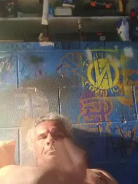 Cam4 Live Porn of chewyLouie