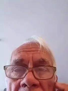 Cam4 Private Sex Chat of Cummer51