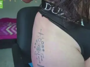 Cam4 Live Sex of maylin_