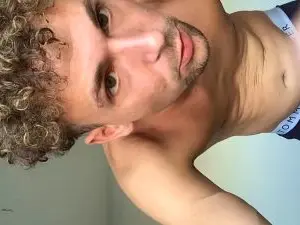Cam4 Live Sex of youngplayboymm