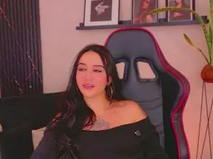 Cam4 Nude Webcam of EmmyEvans