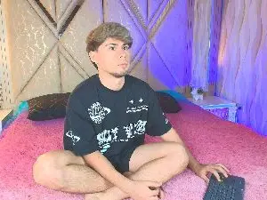 Cam4 Adult Webcams of Twinfire_zeus