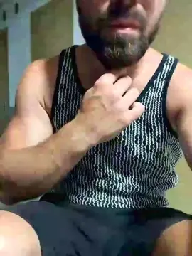 Cam4 Sex Cam of Juanmiigueeel