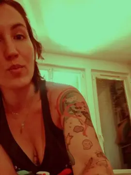 Cam4 Private Sex Chat of TuttiFrutty35