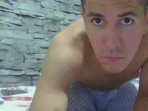 Cam4 Sex Cam of Sexylatin64