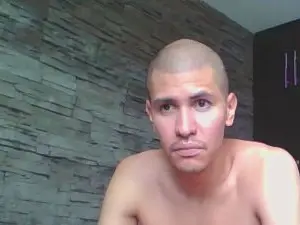 Cam4 Watch Live Sex Cams of Sexylatin64