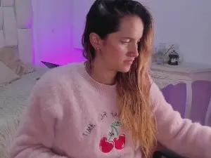 Cam4 Free Porn Cam of SophieeSmith