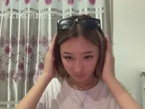 Cam4 Live Porn of LakieshaCecchi