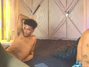 Cam4 Live Sex of Exotic_boysxx