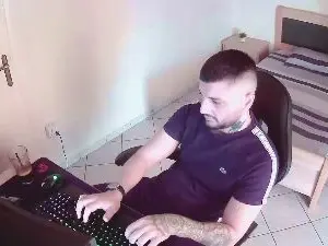 Cam4 Live Porn of AlbanianFker21