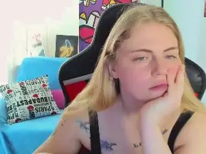 Cam4 Free Live Porn of Jolly_Doll