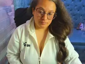 Cam4 Watch Live Sex Cams of Sara_Thonson_