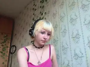 Cam4 Live Sex of GudrunHenseler