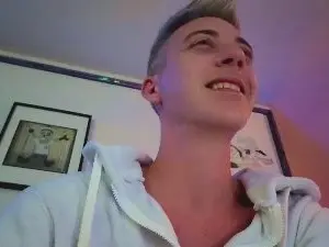 Cam4 Live Sex Cam of HuGo4K
